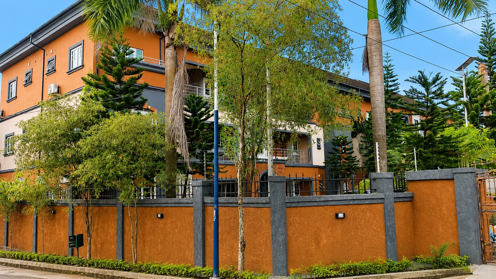 Welcome to Oasis Gardens Estate